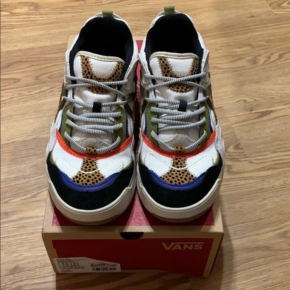 vans varix tiny cheetah